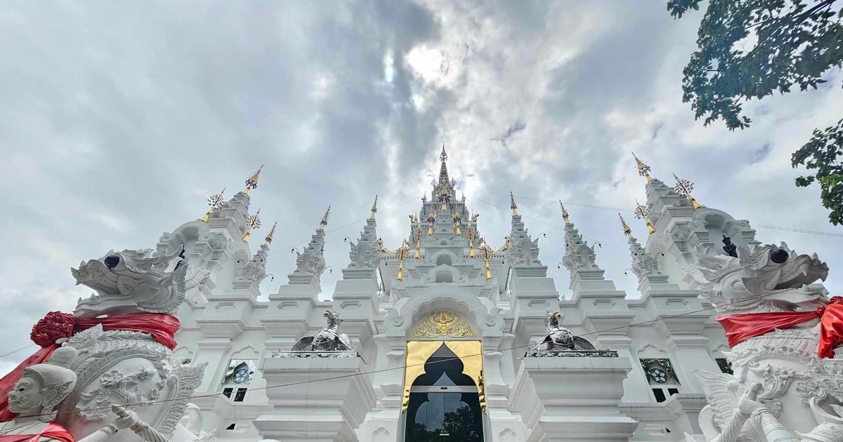 Si Mueang Mai E-San Holy Trip รีวิวหนัง